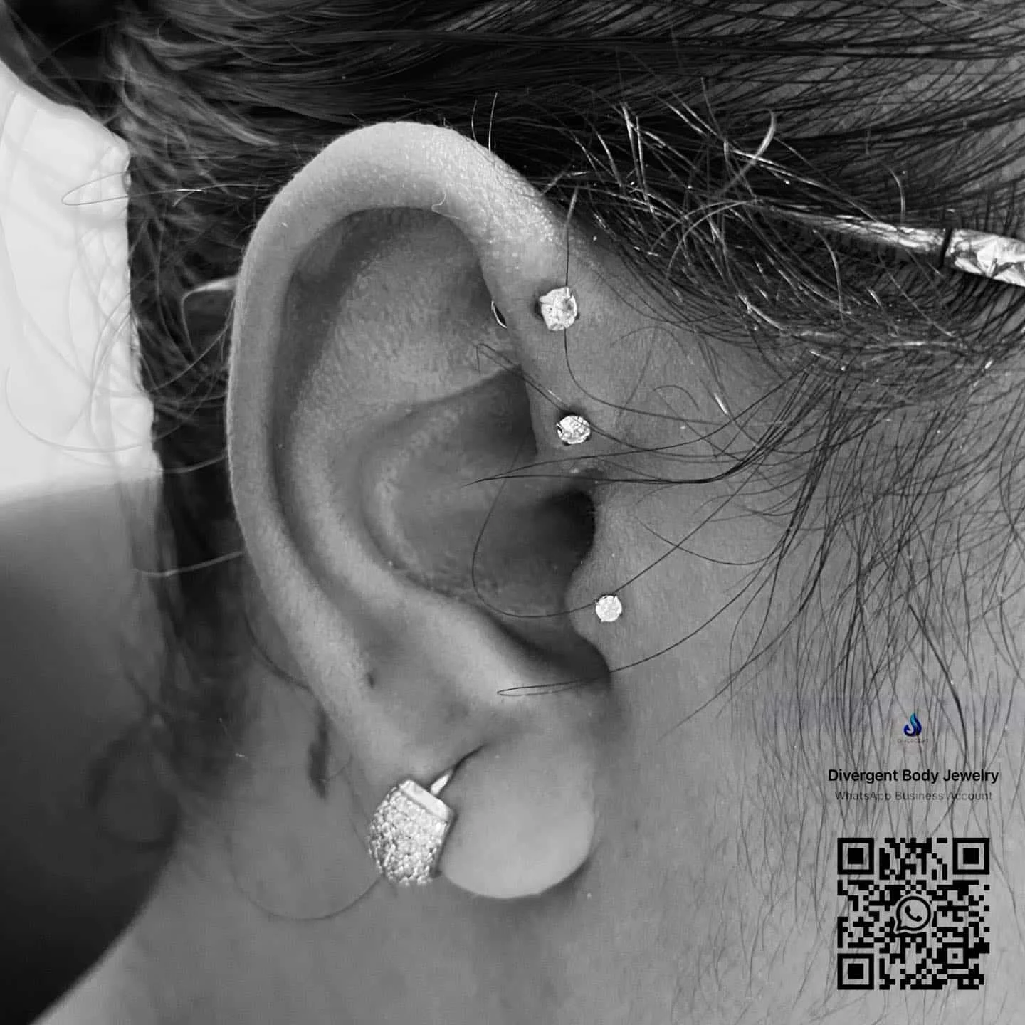Divergent Body Jewelry, Shopping And Souvenirs in Paramaribo