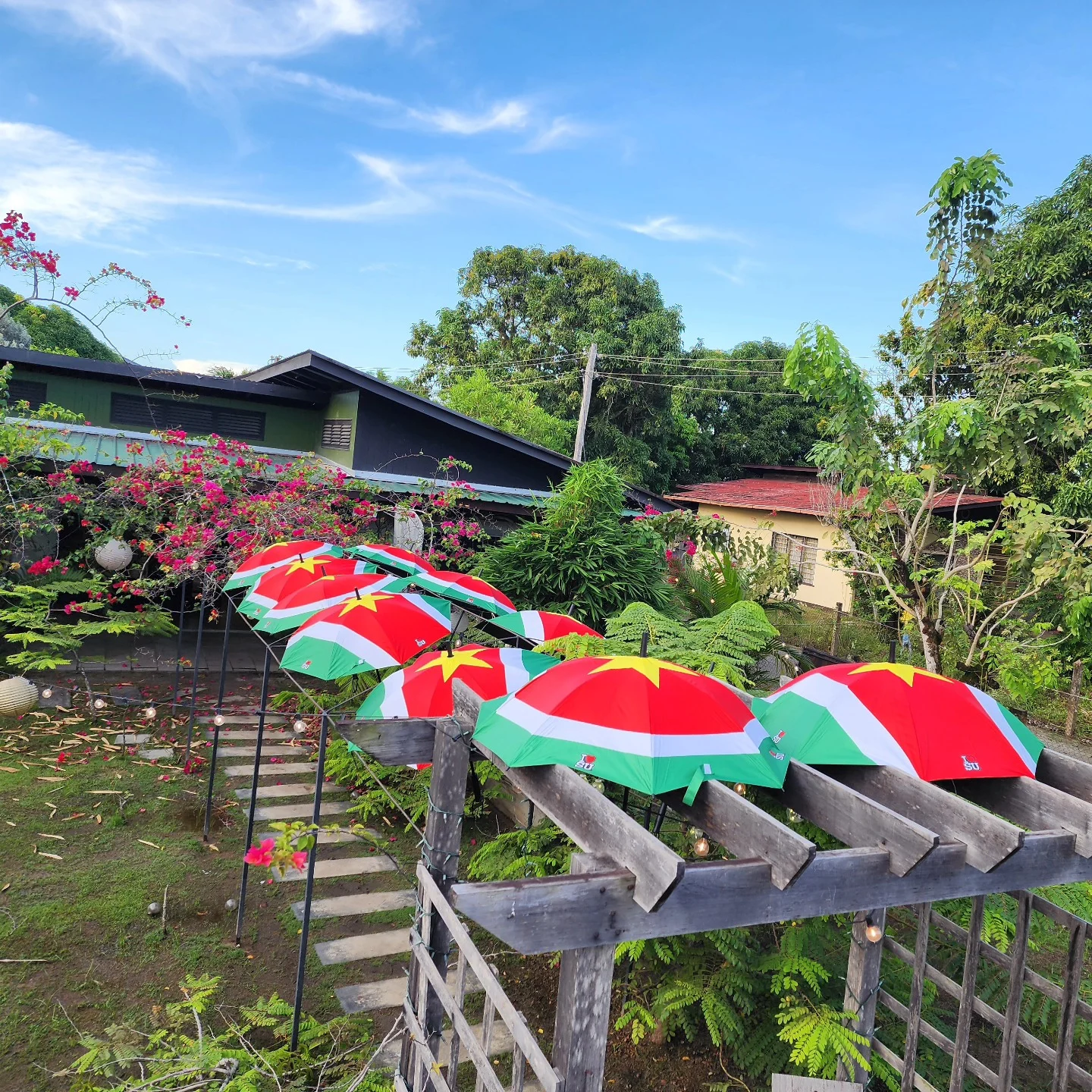 A La John, Food in Paramaribo