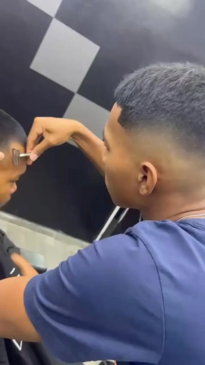 Hairfreak Barbershop in Paramaribo