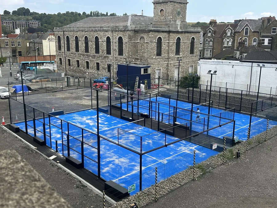 Padel X Suriname