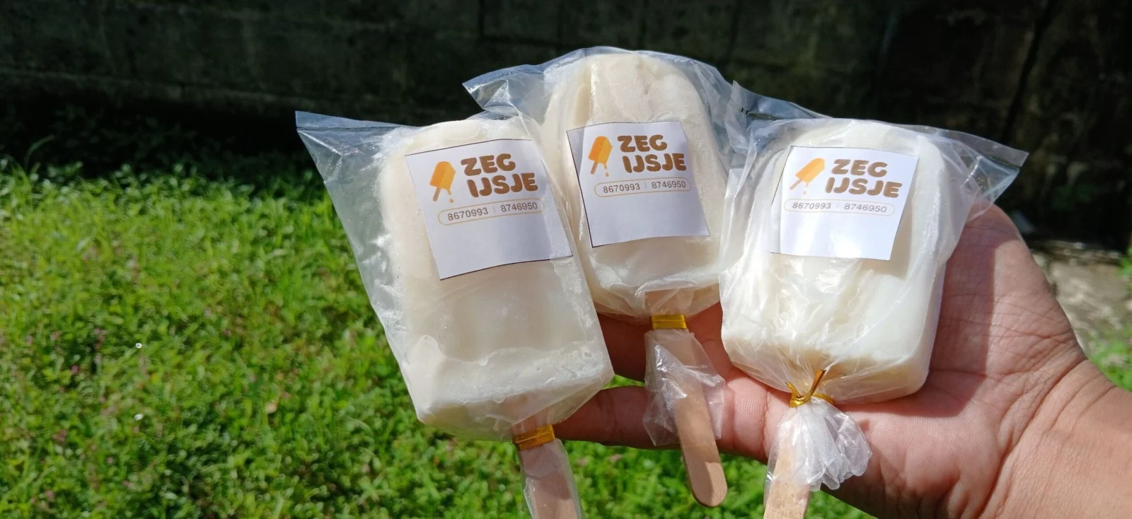 Zeg Ijsje, Food in Paramaribo