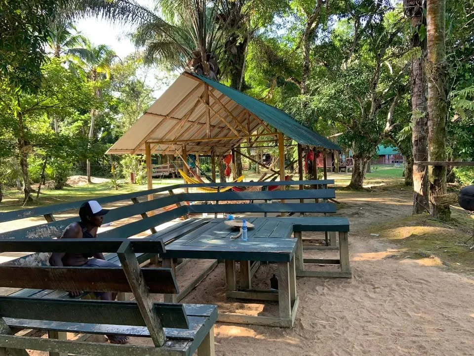 Jungle Resort Pingpe in Sipaliwini